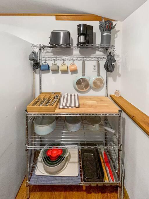 Breezy Hill Eccentric Studio Cottage Accord Exterior foto